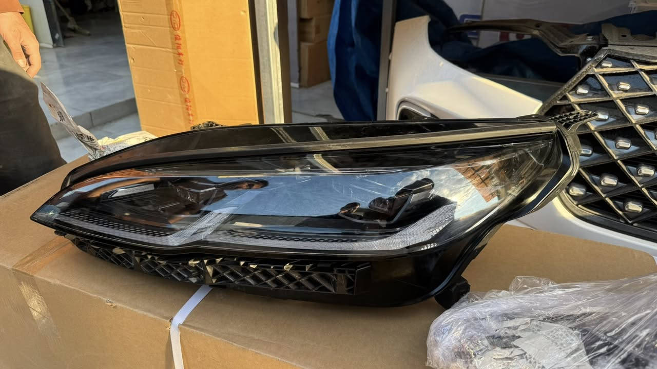 شركة القمة 
قطع غيار سيارات BYD
توفرت لايتات 06 اصلي تفصيخ 
مكان شارع فلسطين نادي تركماني 
مقابل جباية كهرباء فلسطين
اتصال ***********
