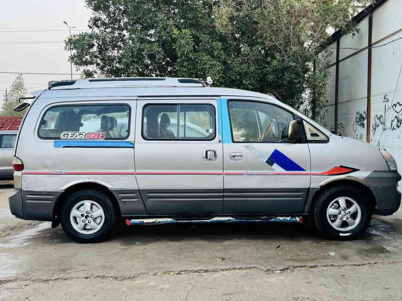 السلام عليكم ستاركس للبيع موديل ٢٠٠٧
بغداد الماني سنويه ٢٠٢٩ مصفره كامله 
محرك جديد كير عادي حداديه جديده 
تبريد شغال شاصي واحد معمر تخم تاير 
جاملج واحد صبغ وره باب سلايت اثر جراد الباقي كفاله السعر $٧٨وبيه مجال قليل العنوان بابل ***********
***********
