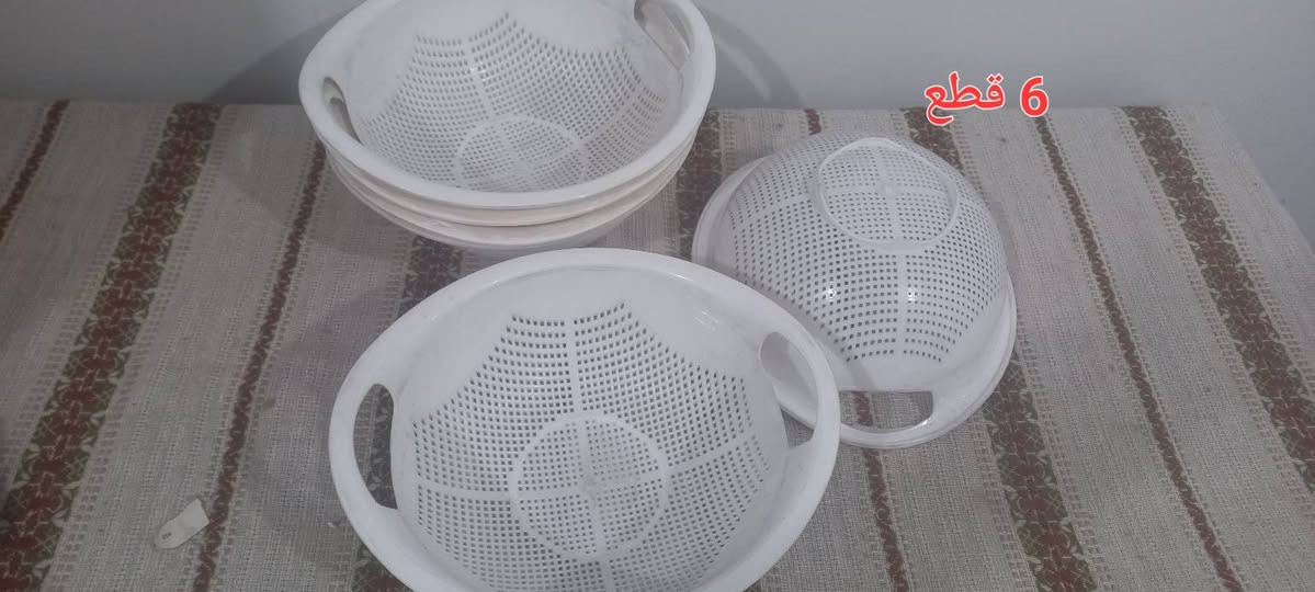 السلام عليكم
غراض للبيع مفرد او كلهن
 كل قطعة و مذكور عددها الباقي منها 
و الأسعار مناسبة 
ويوجد توصيل ***********
