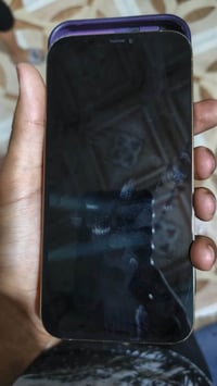 ١٢ برو ماكس • كامرات مبدلة • بطارية ١٠٠
