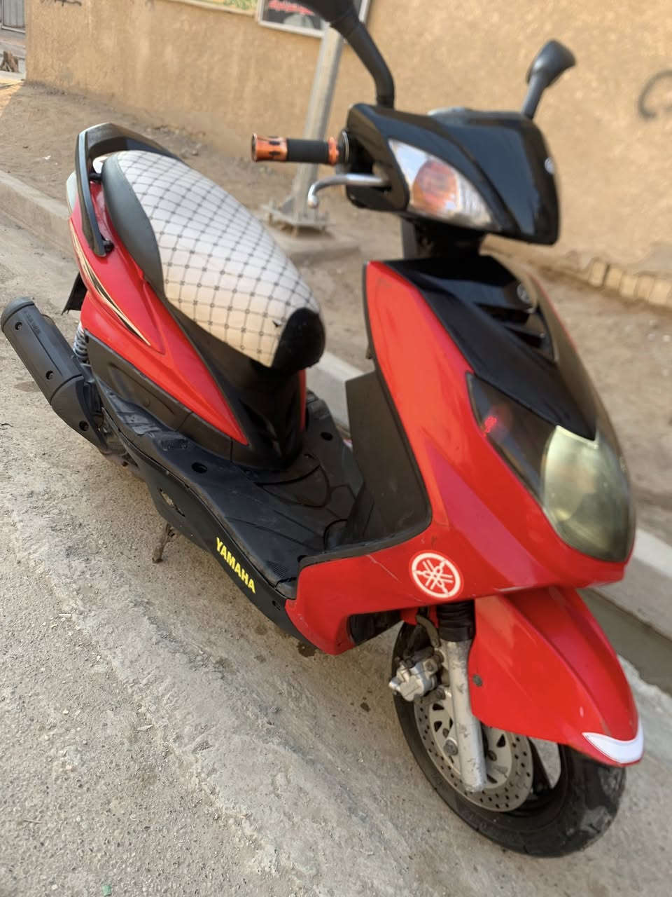 سكنس فحل نوزل كله شغاله كله بلاديه أي نقص مابيه دراجه حلوه أوراق كامله كله شغاله سلف وهندر السعر ٧٠٠ مكاني بغداد ***********
