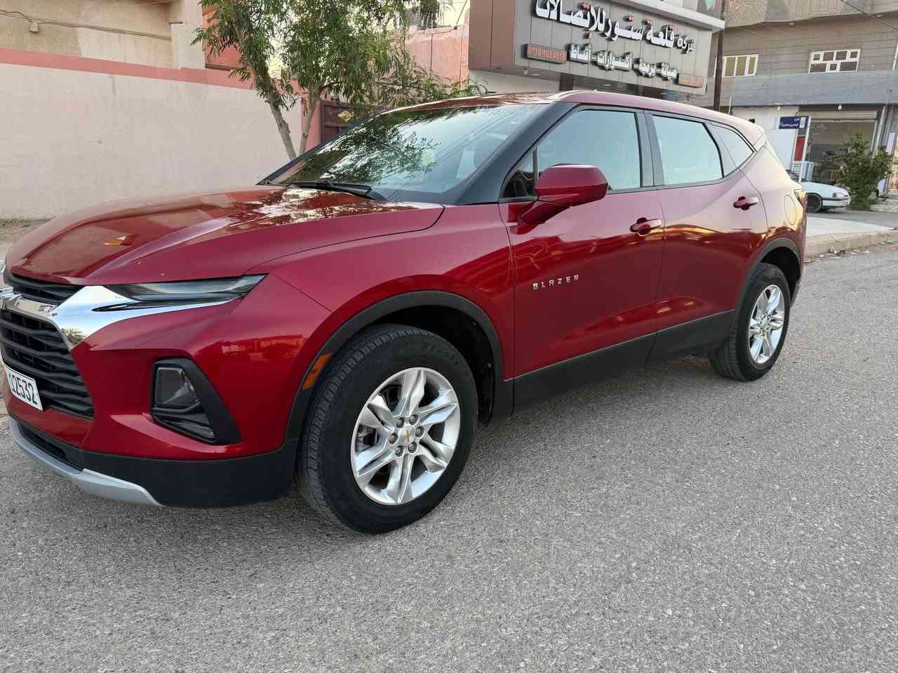 بلايزر 2022 محرك 2000 تيربو جاهزة رقم شمالي مكان السياره كركوك اربع اطارات جديدة وسعر مناسب 178 ورقة وبي مجال *********** بيها باب السكن صبغ وباب الوره اشويه شخوط كركوك, العراق
