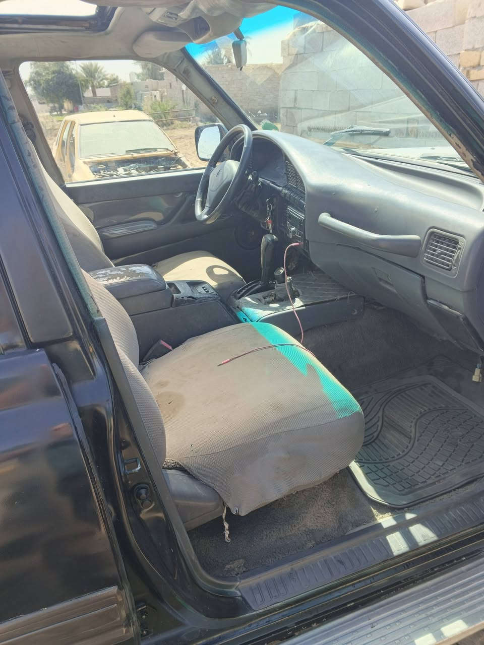 لاندكروز لبيع موديل 1994 مصبوق عام  سنويه صاقطه مكينه وكير نظيفات مكان سياره عماره ميسان طبر مطعم طواحين سعر 45  وبيه مجال رقمي *********** خابر وتدلل
