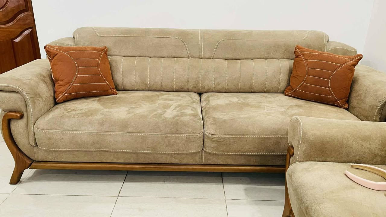 المكان بغداد  حي الخظراء..تخم تركي 8مقاعد...سعرها 900نهايتة 800..قفل


**إذا كنت صاحب هذا الإعلان وتريد حذفه لأي سبب، رجاءا أرسل رسالة إلى الدعم الفني**