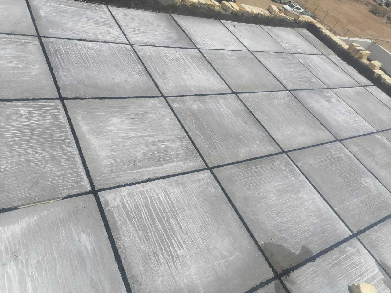 السلام عليكم اخواني 
مستعدون لعمل اسطح المنازل ب الاشتايكر شرط الفحص 
نعمل ب الاشتايكر السماوه حصرا 
خطوات العمل 
1  يتم تنضيف السطح تنظيفا جيدا 
2 يعطئ فلانكوت 
3  يعطئ زفت حار 
4 يغطئ ب الباد حسب الطلب  (اماراتي .عراقي)
5 يغطئ ب النايلون 
6 يضاف رمل او مزيج  حسب الطلب 
7 يتم تطبيك ب الاشتايكر حسب الطلب(ابو ٨٠ او ابو ٥٠)
8 تملئ الفواصل ب الماستك الحار 
يتم التواصل معنا عبر رقم الهاتف ***********
متواجد علئ الواتساب والتلكرام
