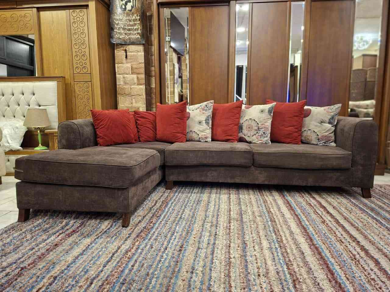 طقم كنب كورنر modern 🛋️
راقي جداً خشب سويد 🪵 بالكامل ، اسفنج دانلوب ، أرجل زان 🪵 قماش شانيل  فاخر ، تصميم مميز و عصري ✨ استخدام بسيط جداً بحال الوكاله . (( بسعر مغري جداً 🏷️ )) 

 .


**إذا كنت صاحب هذا الإعلان وتريد حذفه لأي سبب، رجاءا أرسل رسالة إلى الدعم الفني**