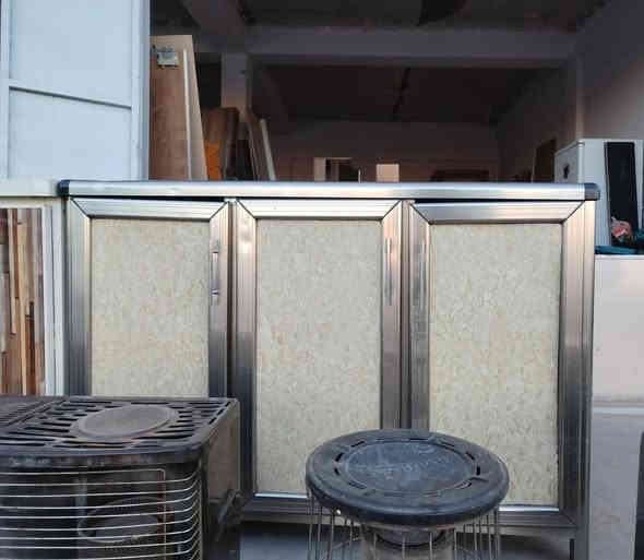 مستعمل للبيع سنك عدد4 فردي قطع مرتبه تلوك لمطبخك تجي تأخذه وذا ماعندك سياره اني اوصله الك نبيع نقد بدون فقد موقعنه معرض المهيمن في قريت اربيضه مقابل الغسل المركزي ويوجد غرف نوم وصوبات وكناتير ونشاء الله اكو وجبه مالت فرشات نفتح من (ساع7ص12)(2 ساعه 5 م)
رقم الهاتف*********** وكل الهلا 
#الجميع
