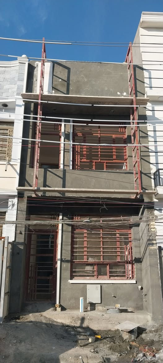 شغلي واجهيات طلس فوم لبخ بورسلين صبغ تصفير كلشي اشتغل مكاني بغداد *********** بشرط شغل فول .
