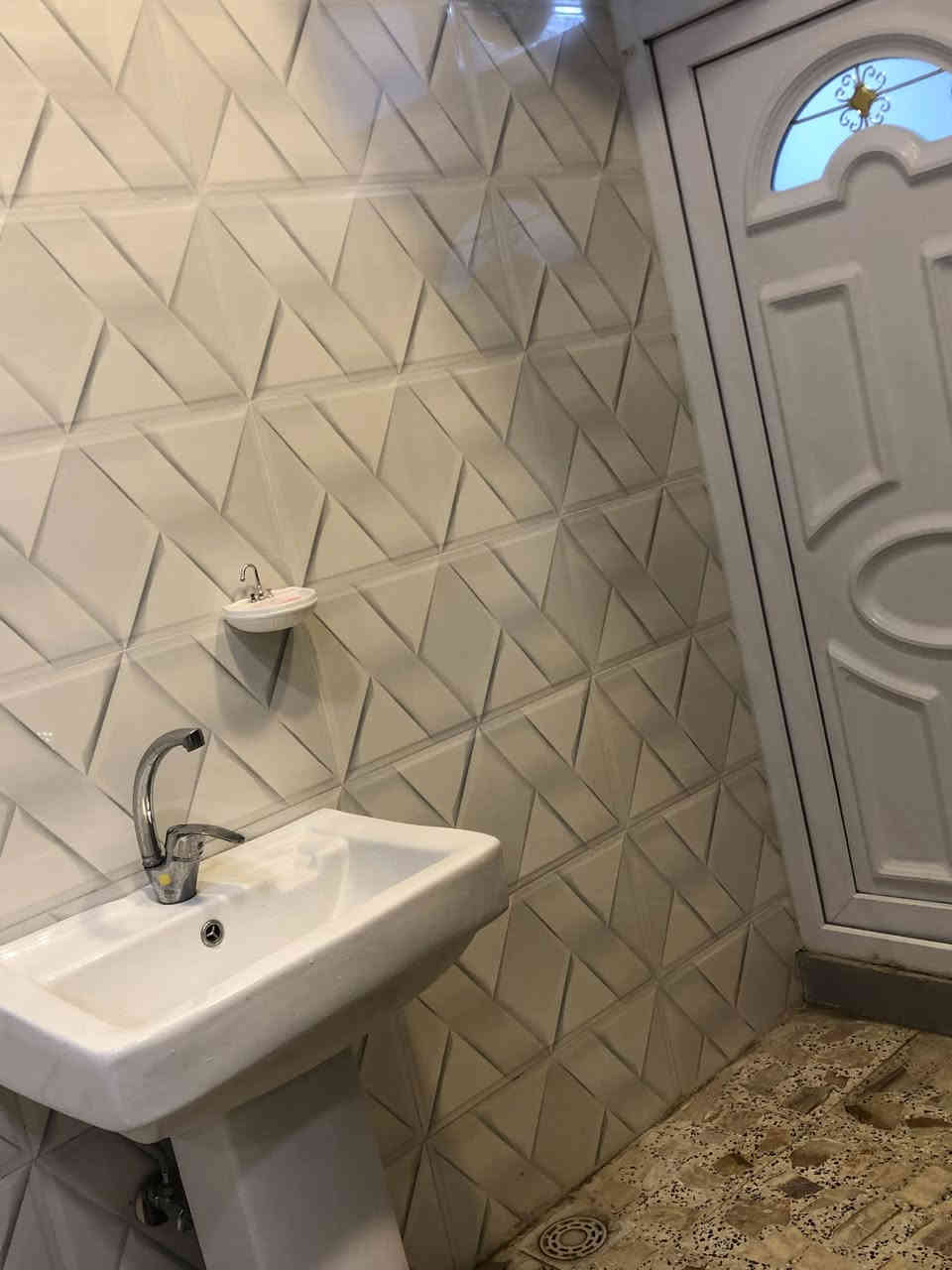 دار للبيع 150 م زراعي زراعي خدمات كامله
 العنوان المشتل  شارع المدارس مقابل مركز التموينية واجهة 7.5 نزال 20 بناء جديد 2023 طابقين 
4 غرف نوم 
حمام 2 
استقبال 3.5*7
صاله 5 م 
كراج سيارة 5.25 م
مطبخ 3.25*5م 
الطابق الارضي كامل وجاهز 
الطابق الثاني محتاج بياض وكاشي وكهرباء  للاستفسار الاتصال على الرقم *********** الي يشتري يتصل اعتذر عن الرد بالتعليقات مكلف بالنشر
