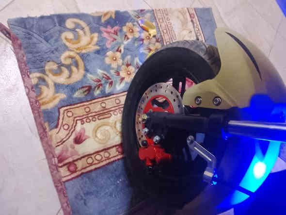 F/16
السلام عليكم ماطور شحن فول مواصفات خمس بطاريات دبل 30 امبير سرعه٩٩ نضام بك بريكات  هيدروليك عنوان موصل يارمجه الشرقيه الثانيه *********** السعر 500 بي مجال
