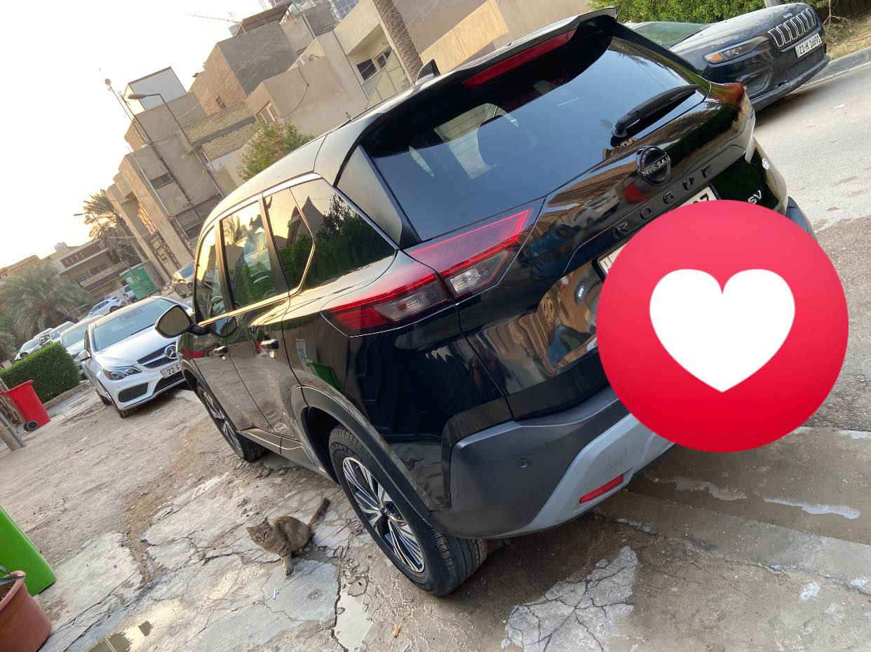 للبيع نيسان روج 2022 محرك 3سلندر تيربو وارد أمريكي سيارة نظيفة  رقم شمالي شرط التحويل او الوكالة صبغ قطعة وحده جاملغ امامي هو حادث اميركا وعندي صورة الحادث بدون دواخل سيارة حادثهه خفيف جدآ  +الفايبره مال الصندوق الي صاير بيهه الرقم للجمالية كير مكينة تبريد سيارة كولش حلوة وترايهه جدآ ناعم تيربو صاروخ تبريد ثلج مواصفات SV  ويل جبير مكان السيارة بغداد _الكرخ للأستفسار ***********
