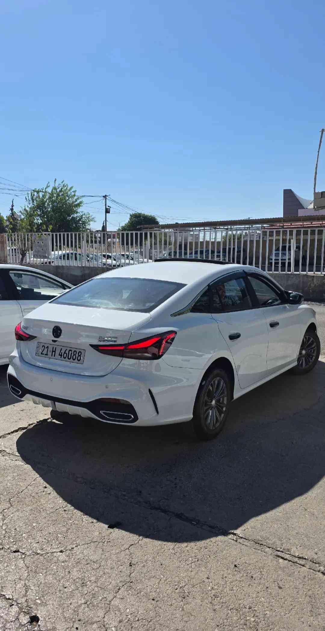ـMG GT ـ2025 بی بۆیاخ مواصفات فول فولە لایت لید ، ویل کڕۆم ، صلاید ، 5 کامیرە ، کامیرە 360 ، ئاوینە ئیشارات ، دەسک بصمە ، ئاوینە کارەبا ، ئاوینە ئیشارات ، کامیرە ، شاشە ، بصمە ، بریک بصمە ، سوکان ڤۆلیوم ، سوکان تەلفون ، بگ لایت لید ، حاسە ـ5.000 Km بۆ زانیاری زیاتر کۆمینت یان پەیوەندی بکە ☎️.  ***********📞 *********** 📞  ناونیشان سلیمانی شەقامی مەلیک محمود  Salahaddin Auto — معرض صلاح الدین  https://maps.app.goo.gl/GTqjTbohj8BvP
