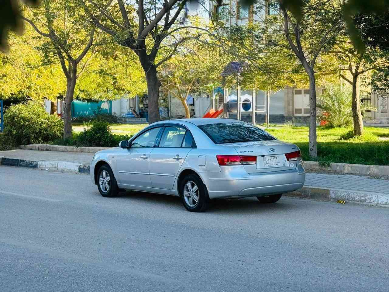 سوناته وارد كوري 2012 السعر 89 وبيها مجال الإستفسار ***********محرك 2000 دوش حداديه شادها جديده محرك و كير مكفولات بيها صبغ چاملغ وبنيد والباقي كفاله عامه تخم تاير جديد تبريد ثلج السياره جاهزه تحويل مباشر مكاني كربلاء
