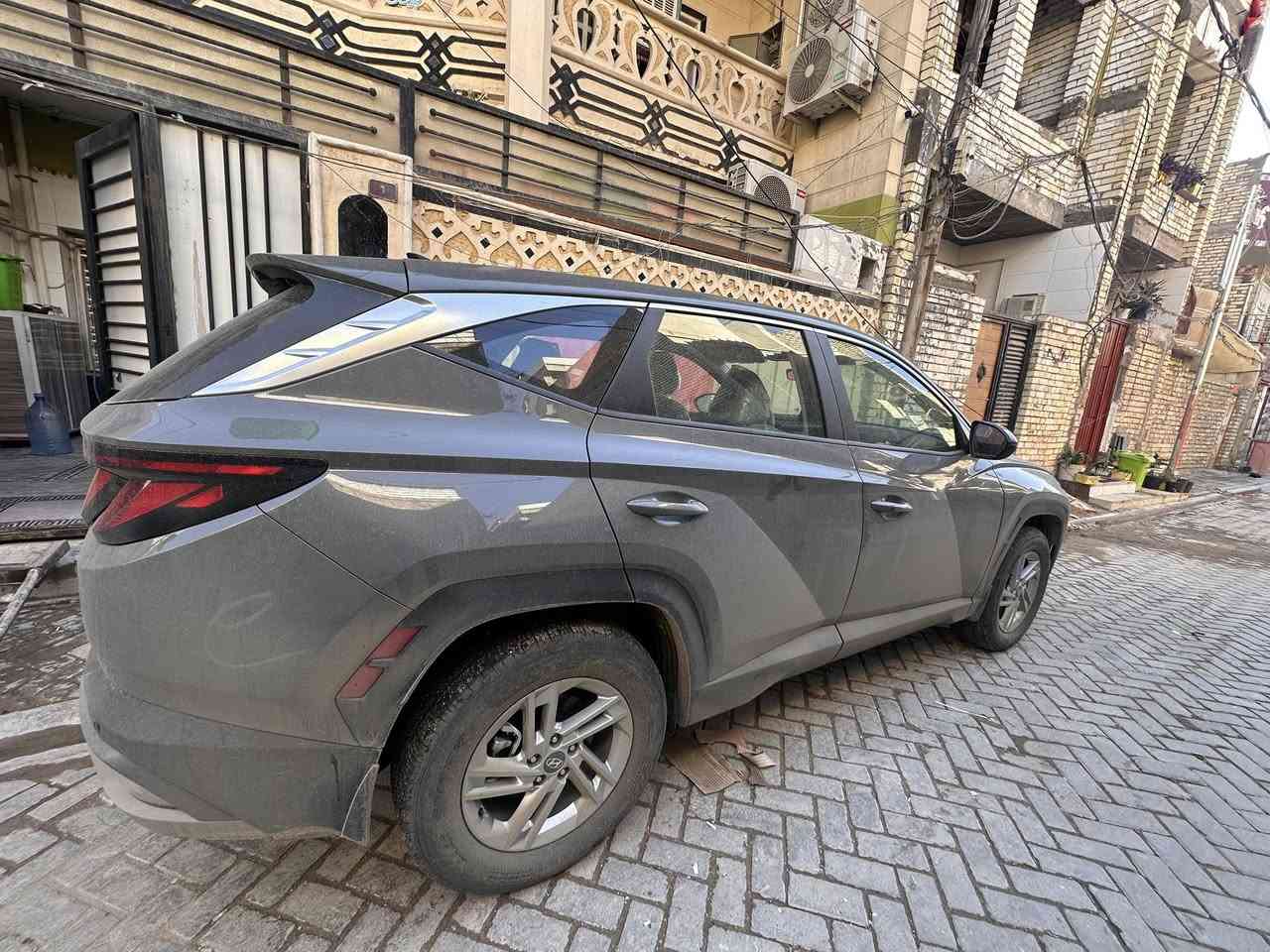 السلام عليكم ورحمة الله
توسان وراد امريكي 2025

السعر 225 ورقة و بيه مجال بسيط 

ماشيه 10الف سيارة جديدة

عده و سبير و حجر بيئة كاملة مكفولة من الصبغ

السيارة جديدة 

مواصفات .. 

مكينة 2500

لد امامي زنون لايت ٥ عدسات 

فور ويل و مانع تزحلق و اوتو هولد

ثلاث انظمة قيادة و مانع انحدار

و هند بريك بصمة 

شاشة تدعم كار بلي وكامرة دوراة اصلي 

فول تحكم سترين و مثبت سرعة 

تحديد مسار و توقف ذاتي 

رادار امامي وخلفي 

***********
