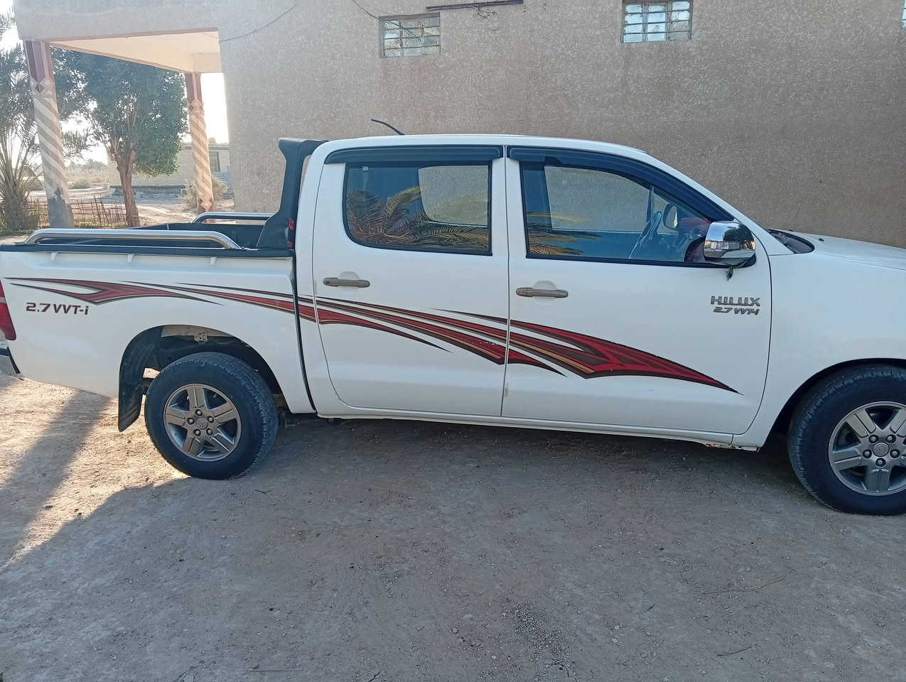 السلام عليكم سياره البيع
هايلوكس 2014 كويتي شاصي 19 سياره كامله مكمله 
الاستفسار ***********
