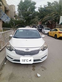 كيا فورتي 2016 وارد امريكي محرك دوش 1800 ماشيه 125 رقم بغداد بسمي بيها...