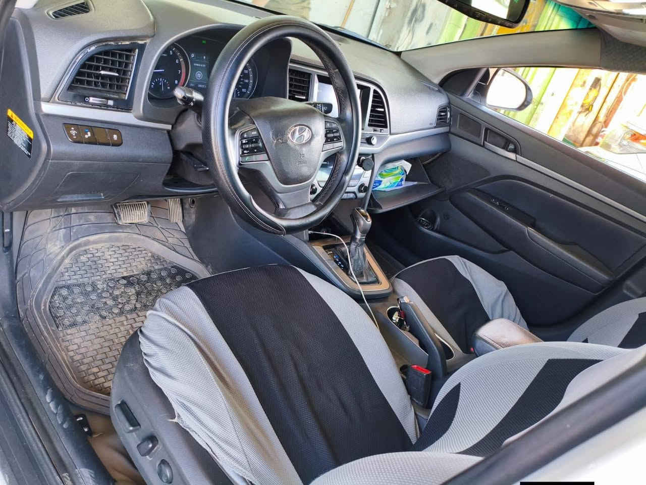 سلام عليكم اخوان
للبيع النتره 2017 امريكي
رقم بغداد دولي 

مواصفات ليمتد عدا فتحة سقف

بصمه+داخل جلد اسود +محرك 2000دوش كير محرك متعهد تخم تايرات جديد صدر منفوض كله جديد مسويلها أدامة كاملة + زنون شادلها بگات لد تبريد ثلج رادار جانبي 3 انظمة قيادة 
السعر ١٢٠$ وبيها مجال حك الجيه
السونار مرفق مع الصور 
العنوان بابل جبلة

رقم ‏‪***********
***********
