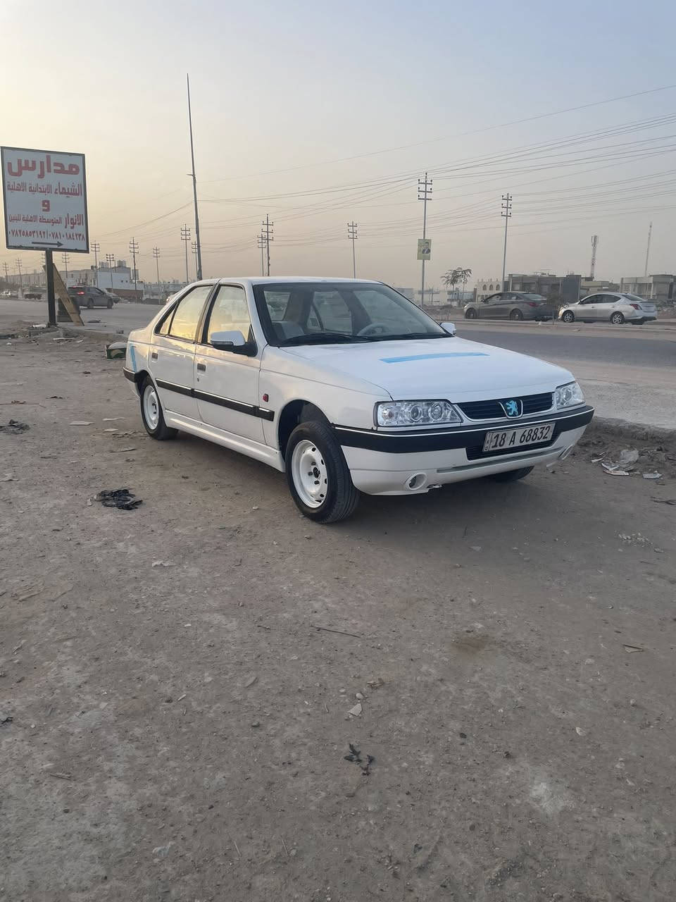 السلام عليكم للبيع بيجو 405 جئ ال اكس
حداديه جديد كهربائي كله شغاله تبريد شغال مكينه وكير جديد عنوان نجف مالك نجف سنويه جديد ل29
معمره كله السياره الشراي يخابر ***********
