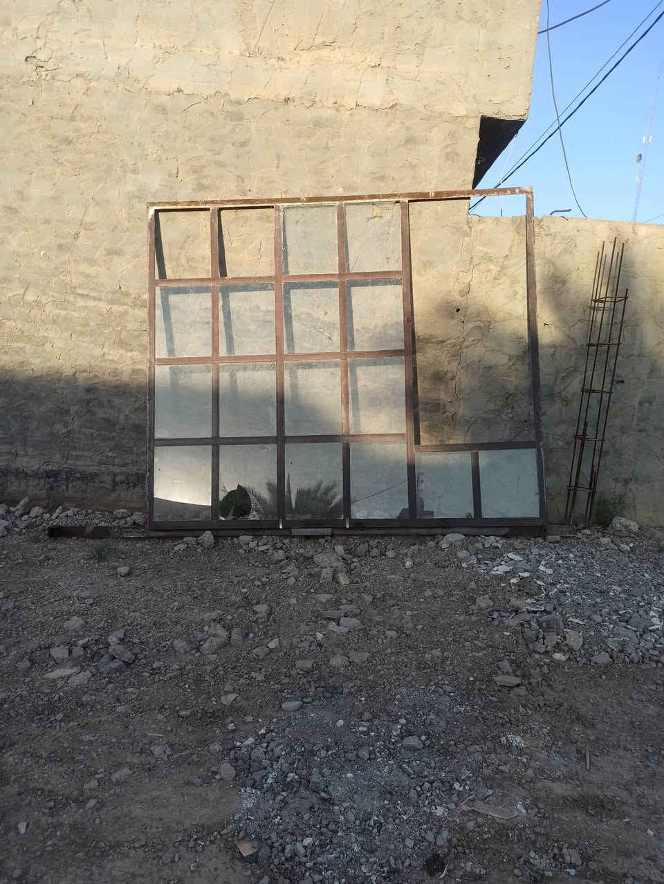 جام خانة + كرسي حلاقة للبيع قيم وتعال اخذهن
***********
