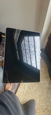 آيباد ٨ • ٣٢ • ٧٨