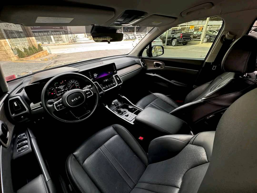 2023 KIA SORENTO
السعر10 2 $ ورقه 

سعة المحرك:- 2.5
اللون:- زيتوني  
المسافة المقطوعة :-000 26 mi 
عدد المقاعد :- 7 مقاعد 
مواصفات السيارة :- X Line 
* شاشه كبيره 
*كراسي كهرباء   
*وَيْل 20
*فرش جلد اسود 
*كامره 
*حساس تجاوز 
*بصمه
*حساس خلفي  
*تشغيل عن بعد 
*لايت زينون 
*اشاره بالمرايا
بدون رقم دخول جديد 
السيارة جديد 
وحادثه حلوو جاملغ الغلفي بدون ايرباك.
مصلح كامله 
العنوان بغداد  
***********
