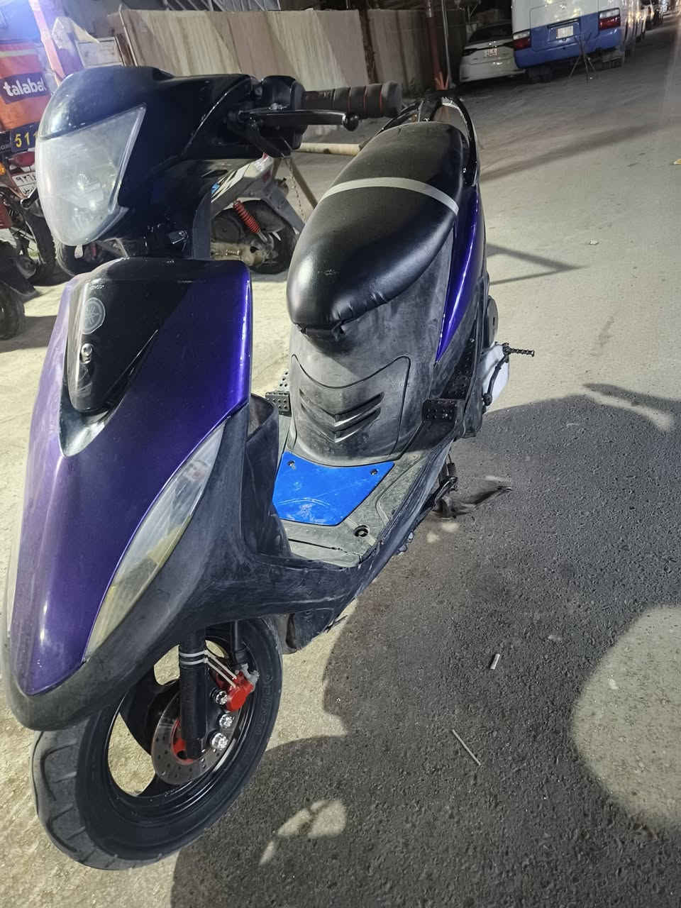 ماكس عدلة مكينة كفالة ممفتوحة بيها بس دبل امامي كايم سعر 500 وبيها مجال قليل مكاني بغداد الكريعات ***********
