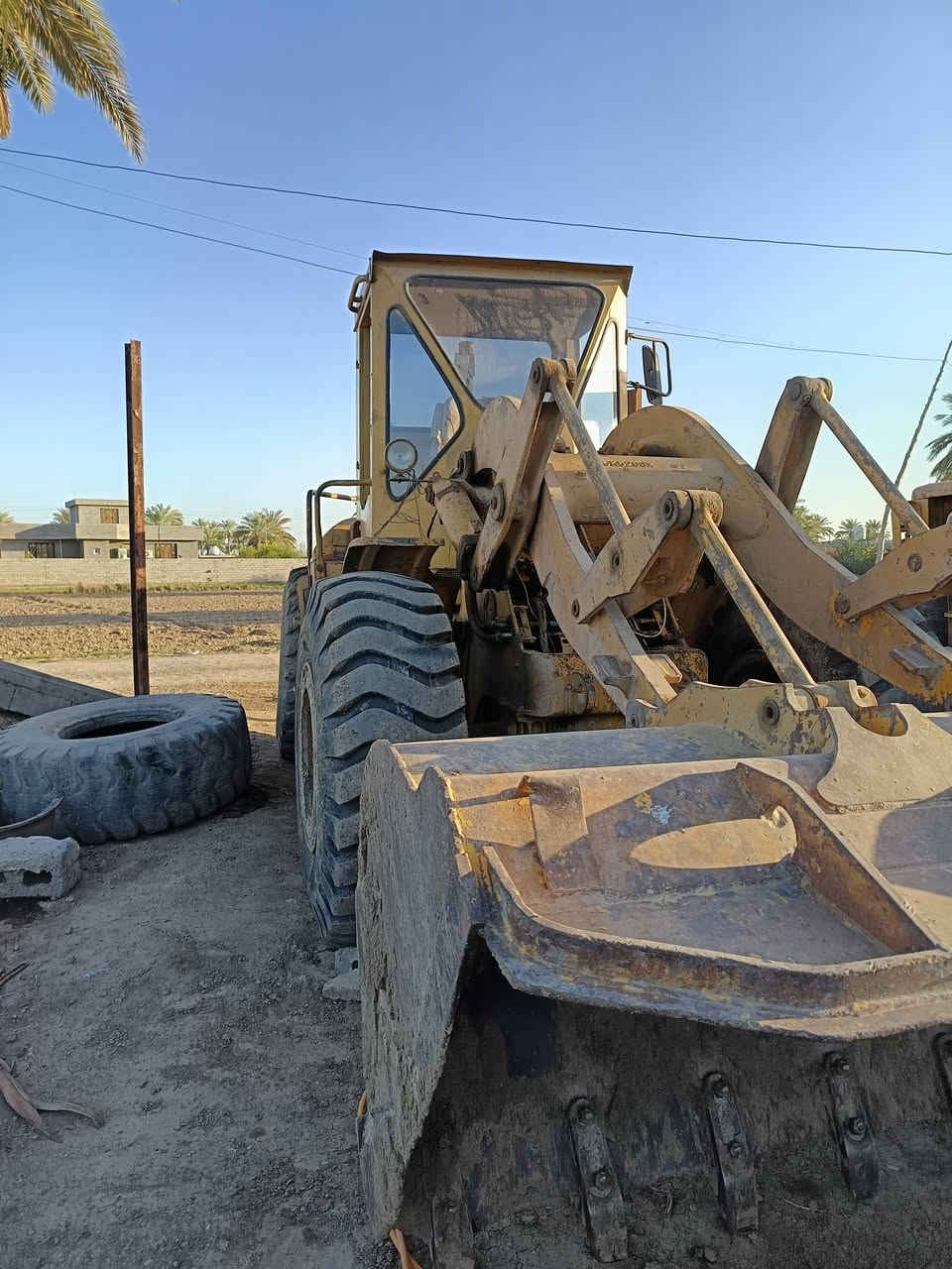 سلام عليكم شفل كتر فتي موديل ٧٥ ستيرن متحرك مكينه ام البليته تايرات زوج جدد اوزوج نص عمر مكينه جاهزه من كلشي رقم بغداد تحويل ثاني يوم السعر ١٦٥ اوبيه مجال رقم الهاتف ***********
