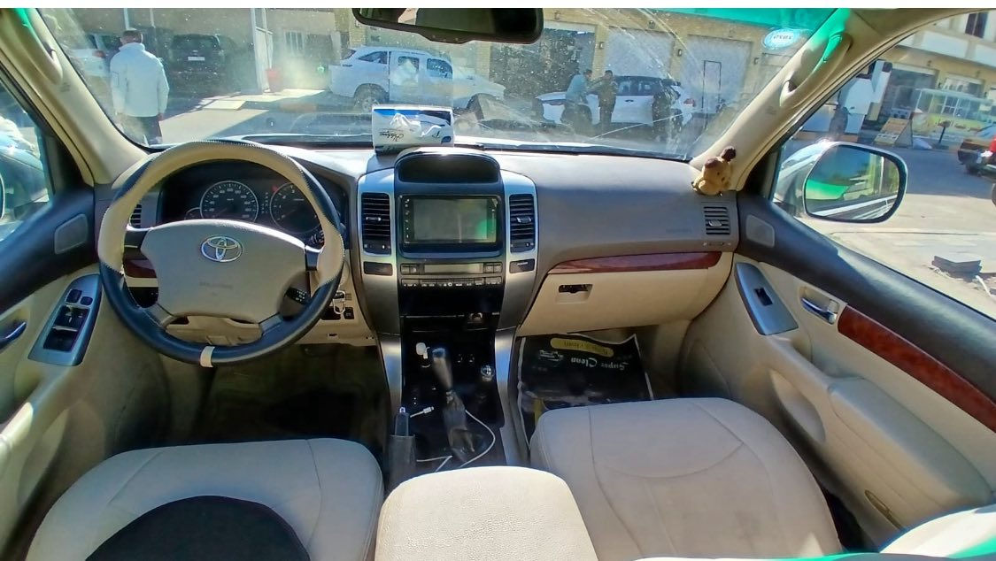 برادو كويتي
فكساره 
VXR
6 سلندر
سلايت 
جوبلس 
كشن كهرباء حراري 
داخل جكساره 
موبايل ***********
