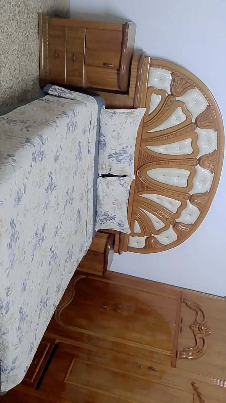 السلام عليكم غرفة نوم للبيع
مكانها موصل حي سومر
التواصل ***********
