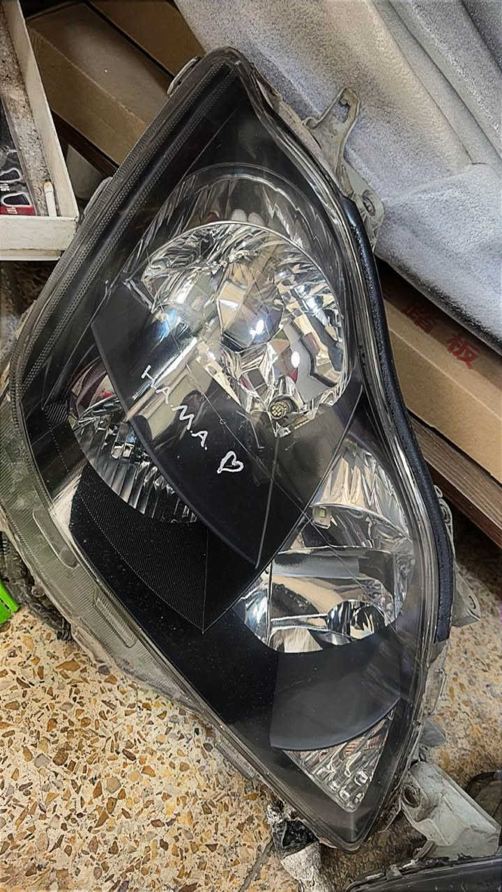 جوتی لایتی شاهینەی ٢٠٠٧ بۆ فرۆشتن 
زۆر زۆر تازەو جوانو مەزبوت هەموو گیانی مەزبوتە سعری ١٣٠هەزارکەمیک مەعامەلە شوین سلیمانی بەکرەجۆ 
🤍***********🤍***********🤍 السليمانية, العراق
