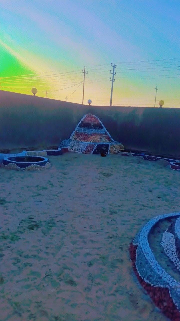 حسن لديكور***********
🍃مستـعدون🍂 ، لـترتيب🐦 الحدائق المنزلية 🏝️🏘️
وزراعة النباتات، 🌾🌴🌱والازهار، 🌼🌺🌻وقص الثيل.🌾🌾
وعمل الديكورات والتصاميم،الحديثة للحدائق،، بواسطة الاحجار الملونة 
ونعمل على تصميم الشلالات 💦والنافورات
