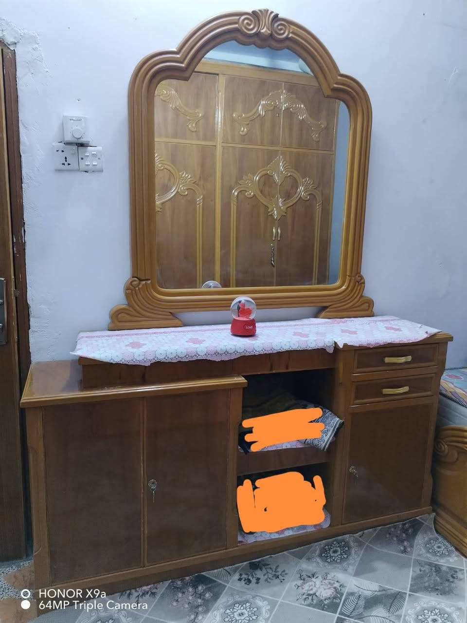 غرفة اخشاب للبيع نظافه 100% صاج الاصلي شغل النجف استعمال قليل جدا  للاستفسار ***********  مكاني نجف كوفه
