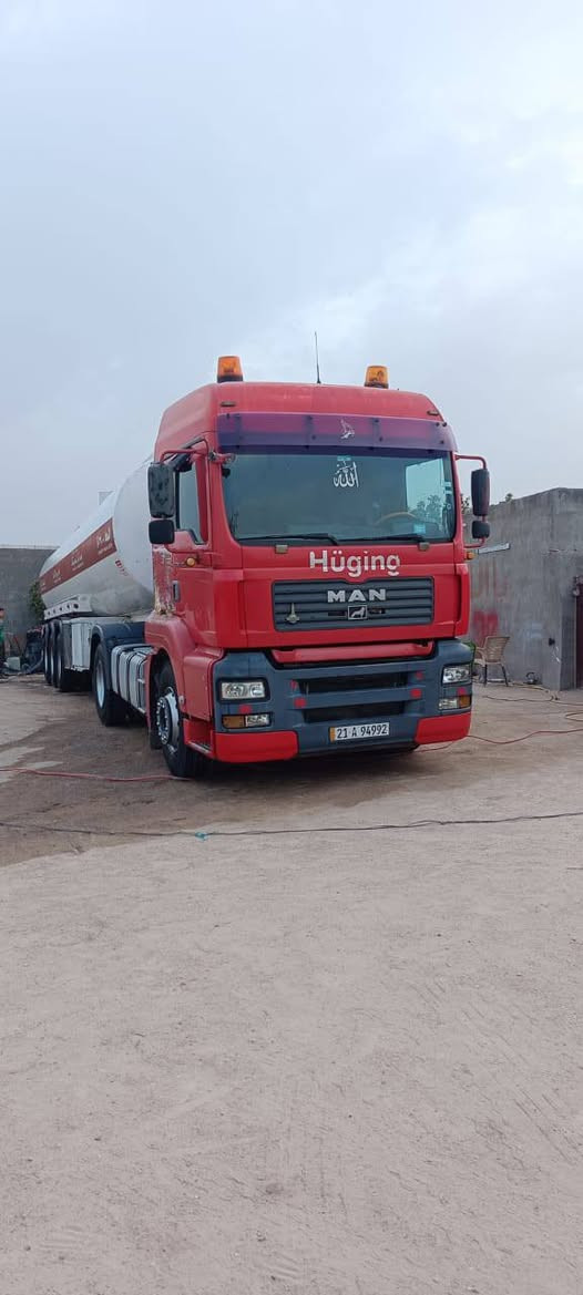 السلام عليكم
مان للبيع 2003 اوتماتيك 
مكينه 410 بم ونوزل 
تبريد و تدفئه كهربائيات شغال 
تخم تاير تانكي شاكر 2010
بويلر+ كاك ابو السته
السياره شغاله ع محور كربلاء
جي بي اس  تكيال 36 الكل 
رقم سليمانيه بسمي 
السياره بيه تسبيعه ابيع ع هل وضعيه 
مكان السياره النجف الأشرف 
للاستفسار اتصل برقم 
***********
اني مكلف بنشر
