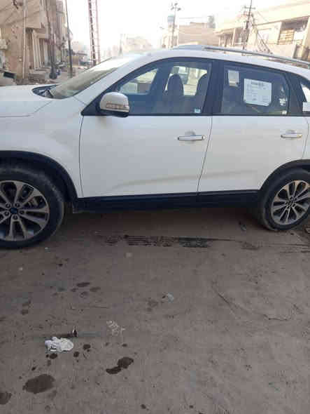 سلام عليكم 
من رخصة الادمن المحترم
سورنتو خليجي موديل ٢٠١٤ فول ما عدا التنته  ماشية ١٩٢٠٠٠ سياره مكفول محرك وكير السياره بيها طخات بدون صبغ وبيها اثر حالوب السعر ١٨٠ ورقة وبيها مجال بسيط رقمها بغداد محرك ٣٥٠٠
الشراي يتصل على الرقم ***********
