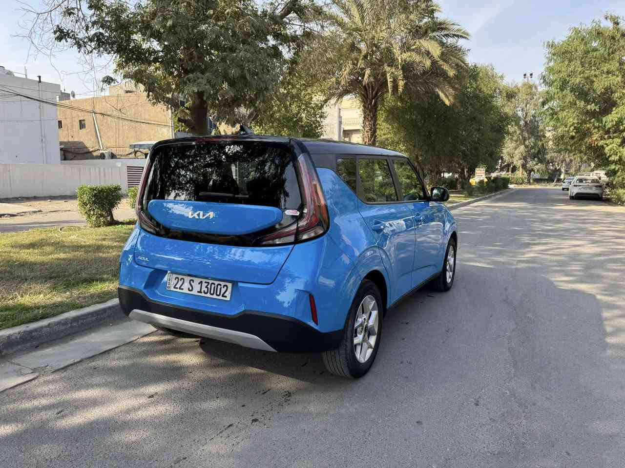السلام عليكم
كيا صول موديل 23 لون مميز تو كلر ( قمارة اسود ) بيع او مراوس . 
حادثها جاملغ امامي وبابتين . 
ايرباكات سليمة . 
ماشية 35 الف ميل . 
مواصفات :- محرك 2000 دوش ، بصمة ، تشغيل عن بعد ، شاشة كبيرة ابل كاربلي ، كاميرا خلفية ، رادار امامي وخلفي وجانبي ، مانع توقف ، نقاط عمياء ، 3 انظمة قيادة ، اوتو ستوب ( اطفاء ذاتي ) ، مانع تزحلق ، مثبت سرعة ، ويل كب  ، تبريد شاشة ، كشنات كهرباء ، وباقي مواصفات المعروفة … 
رقم اربيل جديد ( وكالة او تحويل ) . 
السعر :- 153$   وبيها مجال بسيط . 
مكان / بغداد . 
للاتصال / *********** .
