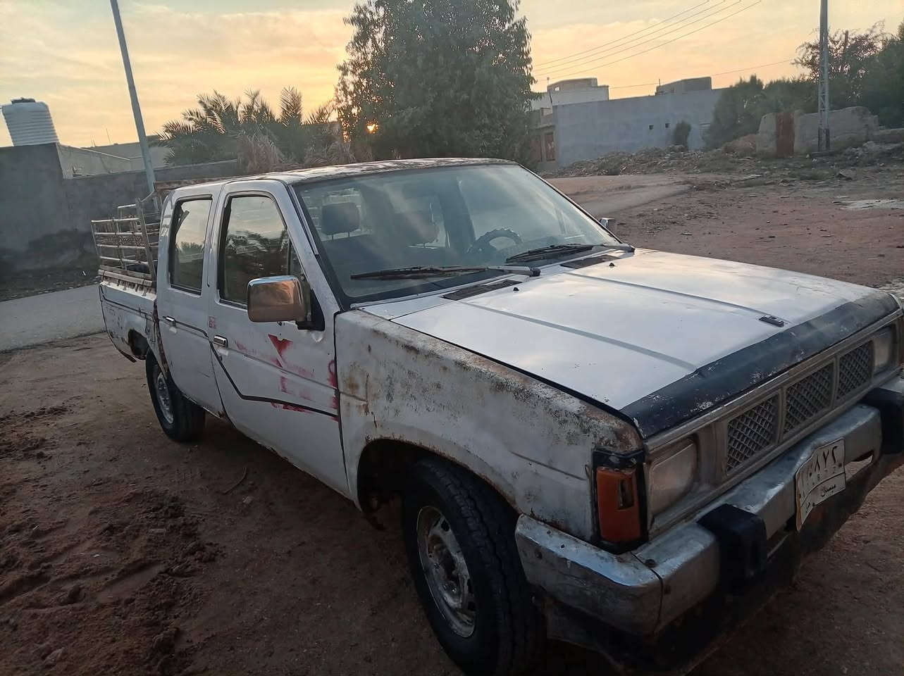 مكلف بل نشر نيسان شوف العين مكفوله عيب شرعي مكينه وكير جدد شاصي كفاله حداديه جديده بأسمه هو المالك السعر 35 هذا رقمه ***********
