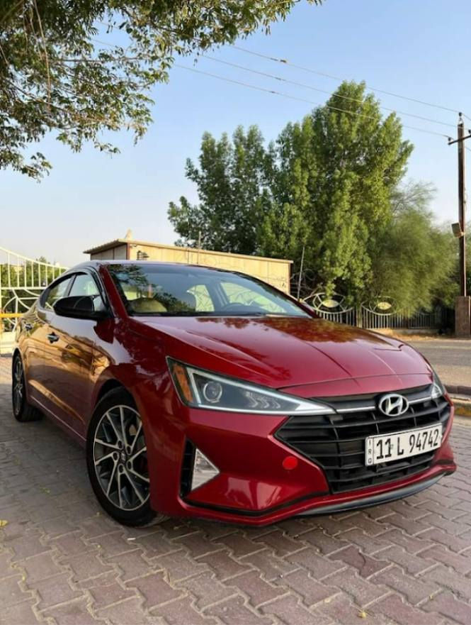 السلام عليكم
النترا موديل 2019
للبيع فقط بدون مراوس سياره جديده مال جناي
حادثها مال امريكا فقط بنيد شويه بالحافه ومصبوغ يعني قطعه وحده بس البنيد بدون دواخل سياره جديده وخير من الله 
بدون نواقص جاهزه كيرها At ماشيه 67الف ميل 
مواصفاتها معروفه شاشه جبيره كاميرا 
فول تحكم ستيرن نقطه عمياء 
رادار امامي وخلفي وجانبي 
تحديد مسار توقف ذاتي 
العنوان بابل المسيب الاستفسار 
*********** واتساب او اتصال 
السعر 140 وبيها مجال
