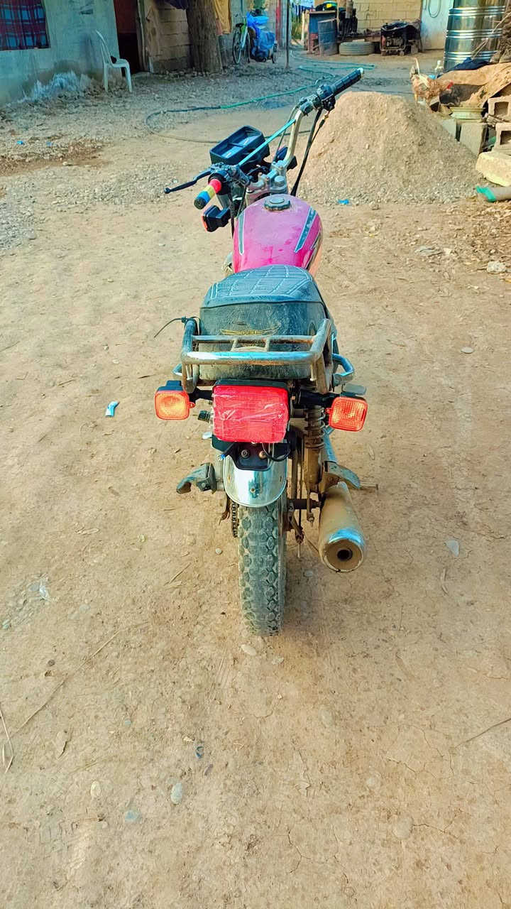 دراجه جني عدل موديل ٢٠١١ اوراق كاملة امراوس وبيع سعر ٢٥٠ وبي مجال عنوان الخالص هبهب رقم الهاتف ***********
