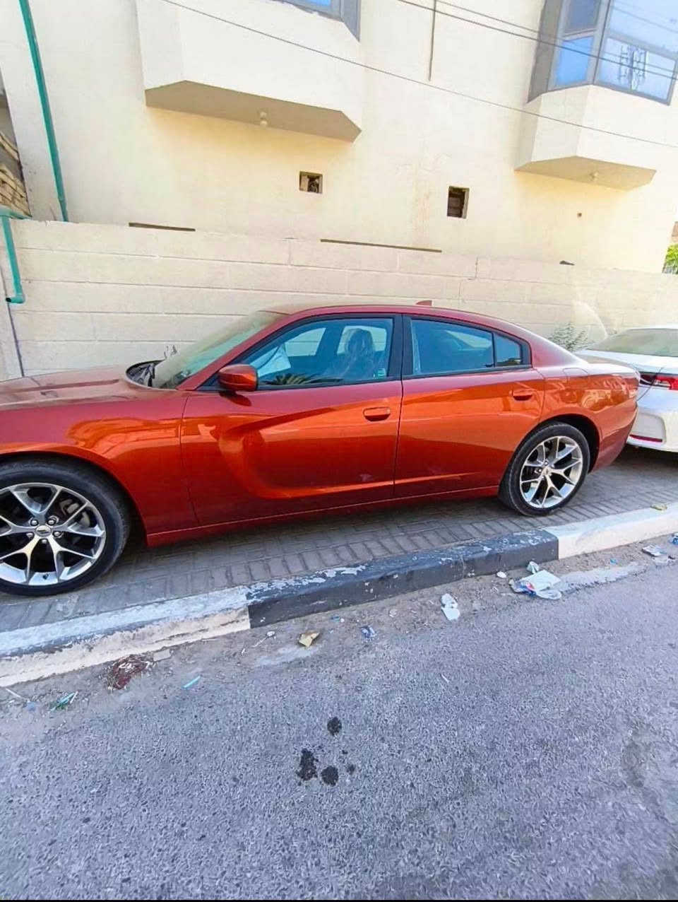 السلام عليكم
دوج تشارجر sxt لون مميز مشمشي
فول عدا الفتحة 
ماشيه 32 بعدهة بحالة الوكالة
حادثهة جاملغ ايمن وبنيد 
رقم بصرة بأسمي
السعر 265 
***********
