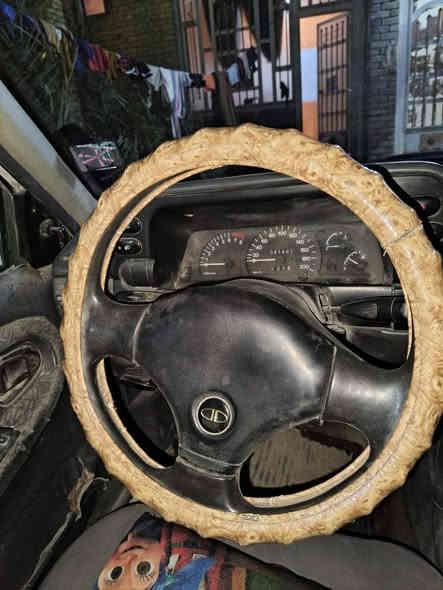 السلام  عليكم  سياره دايو سلو البيع  موديل ١٩٩٥  السعر  ٢٧ وبيه مجال رقم. بغداد صاحبه اريد تحويل  رقم الهاتف ***********
