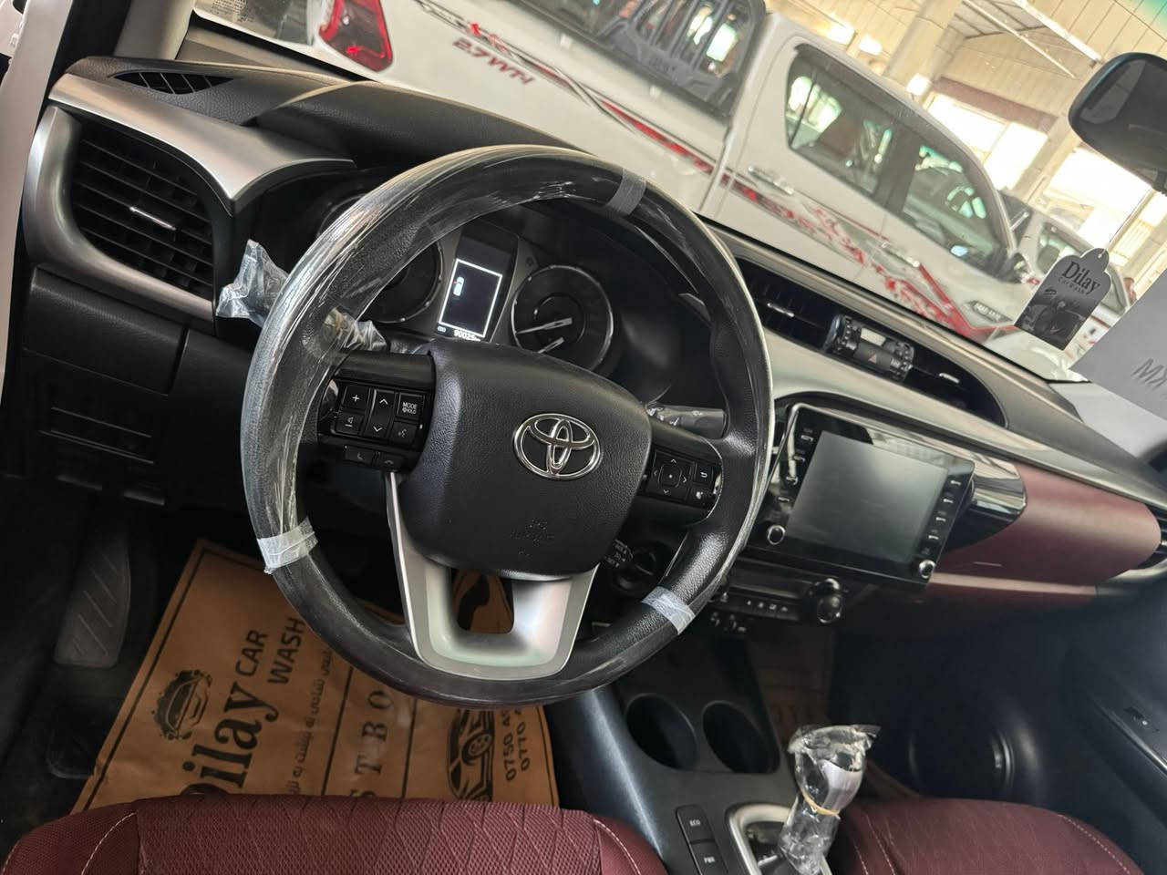TOYOTA 2023 V4 هايلوكس
السياره عاليه شباب الرقم مميز كلش فقط اربع ارقام تجي 

شركة ساس ضمان

محرك شرط 

ماشي 90 

مكفول كفاله 

السياره فلو 1/1  

الكشن تبريد 

شاحن واير ليس 

بصمه تشغيل 

كير اوتماتيك 

رقم اربيل 

العنوان اربيل داخل المعارض 
***********
