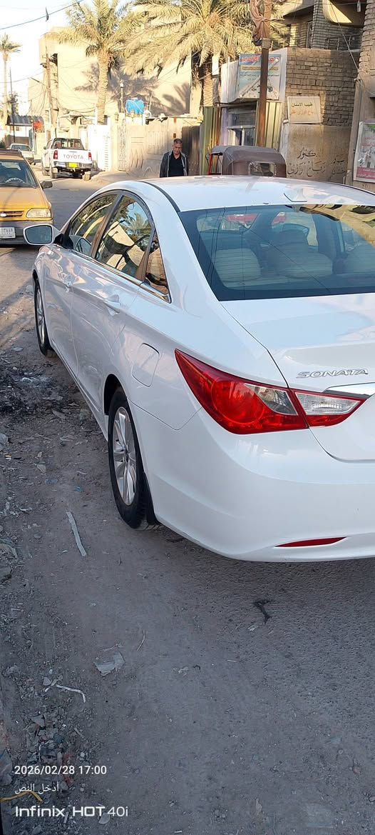 سلام عليكم
سوناتا موديل 2013 امريكي 
بيهة صبغ بابين فقط بدون اي دواخل بشرط بدون تبديل 
بدون فتح  سيارة كلهة ليبل واحد سونر بل منشور
مكينة بلادية ما مفتوحة كير بلادي 
تبريد حدادية جديدة سيارة جاهزة للخير 
رقم ديالى دولي  مكان سيارة بغداد 
عارضه 100 وبيهة مجال  
***********
