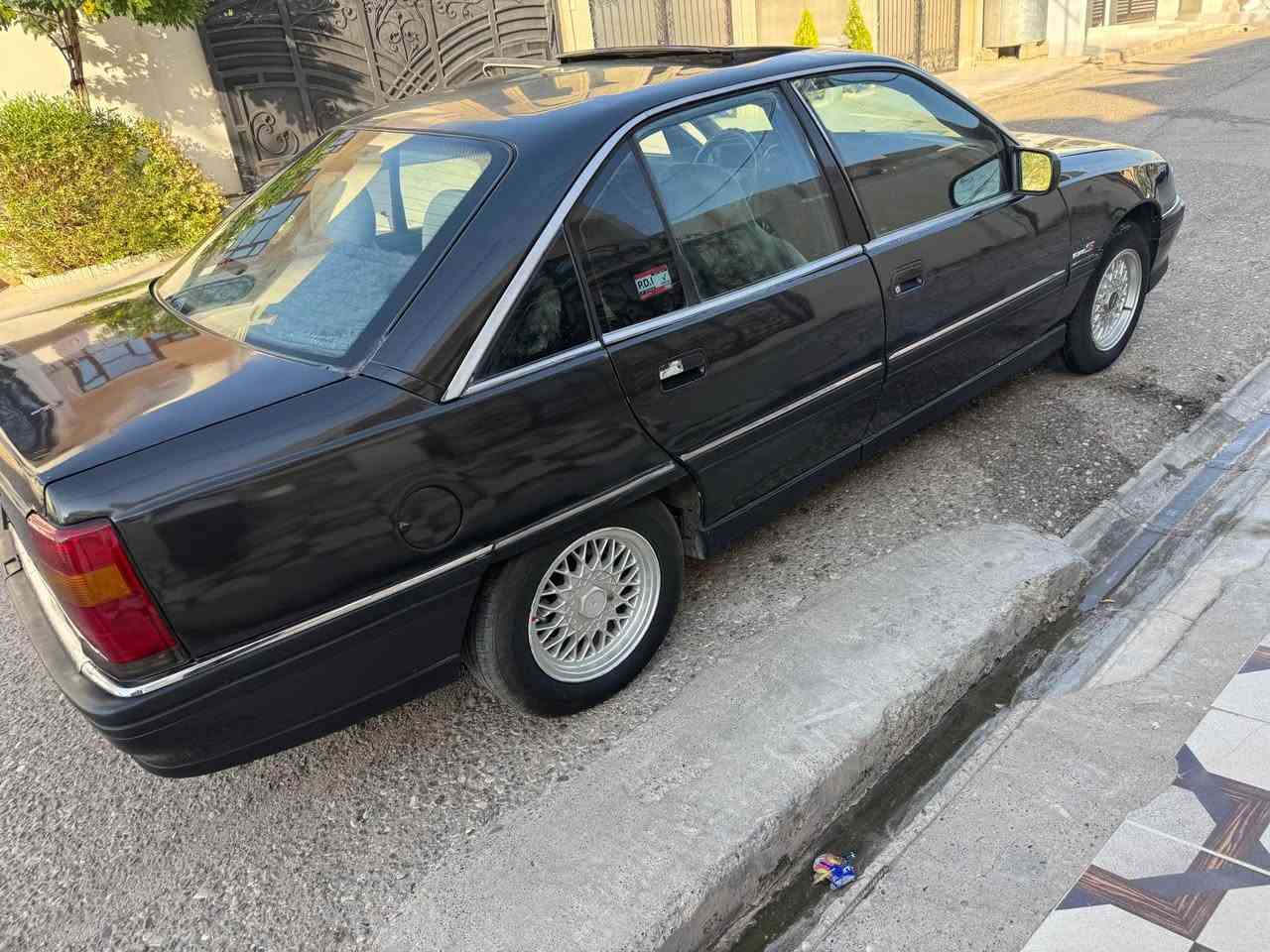 موديل 1993. سنوي تازه به سه ر حووه   به ناو خومه. شرط. تحويل واكاله   غرامه.  موصفات  سلايت كهرابي  جوار ته يه تازه ويل تازه  مه كيني تازه سياره  جوان واك خوي  عنوان جمجه مال.    سعر. 30 ورقه قوفل      ***********  واتساب كركوك, العراق
