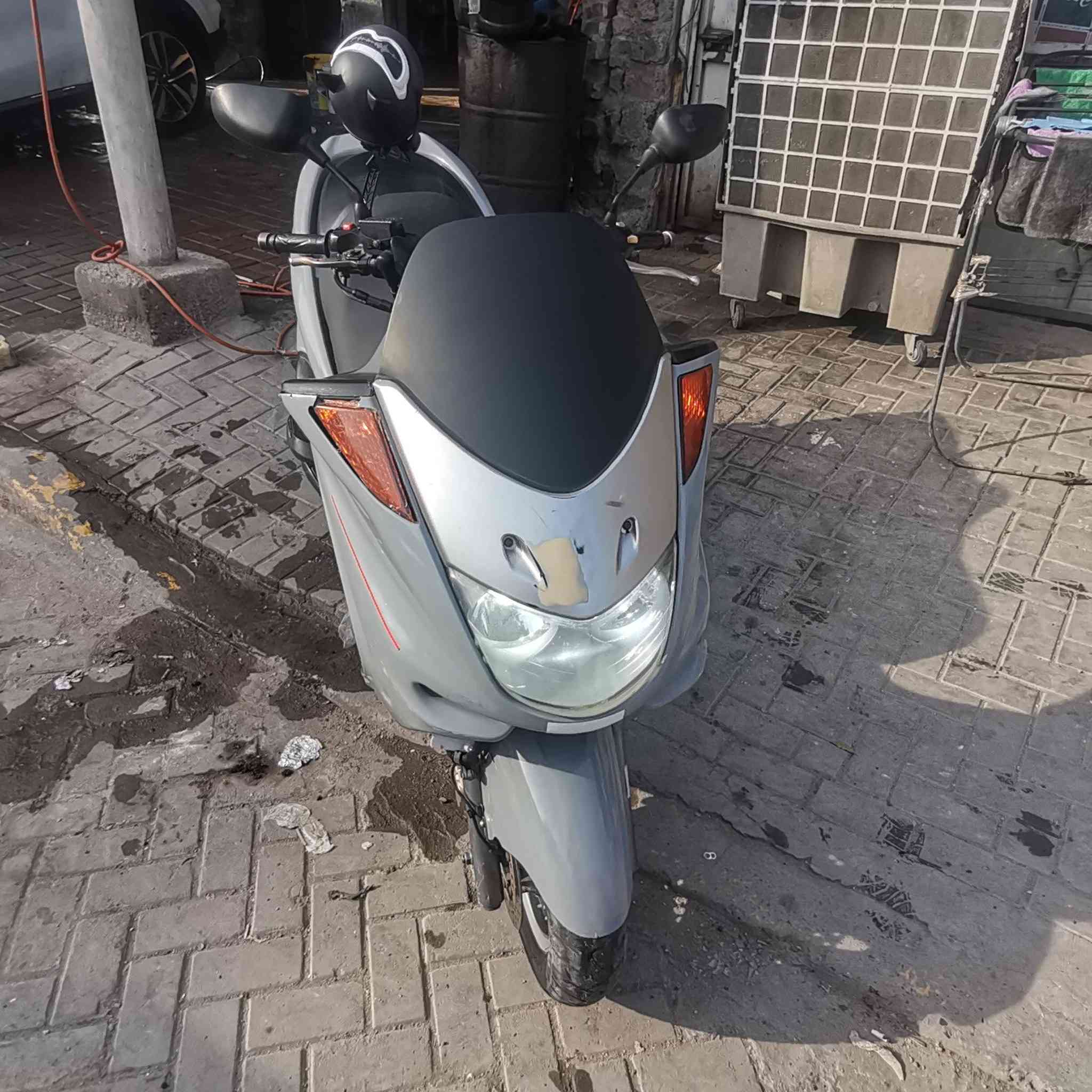 السلام عليكم
ماجستا دبل رون 160 250cc
دشبول شغال بالكامل 
راديتر 
كلجات 
دهنها امازويل 
بانزين بس محسن ادير
كشن مدوشم بالجديد
لايتات عالي ناصي
دسكات جديده
محرك ممفتوح 
دراجه خير من الله نكرة سلف بعز البرد
للبيع والسعر ع الخاص
او مراوس بفورزا نظيفه 
مكاني بغداد الاسكان


**إذا كنت صاحب هذا الإعلان وتريد حذفه لأي سبب، رجاءا أرسل رسالة إلى الدعم الفني**