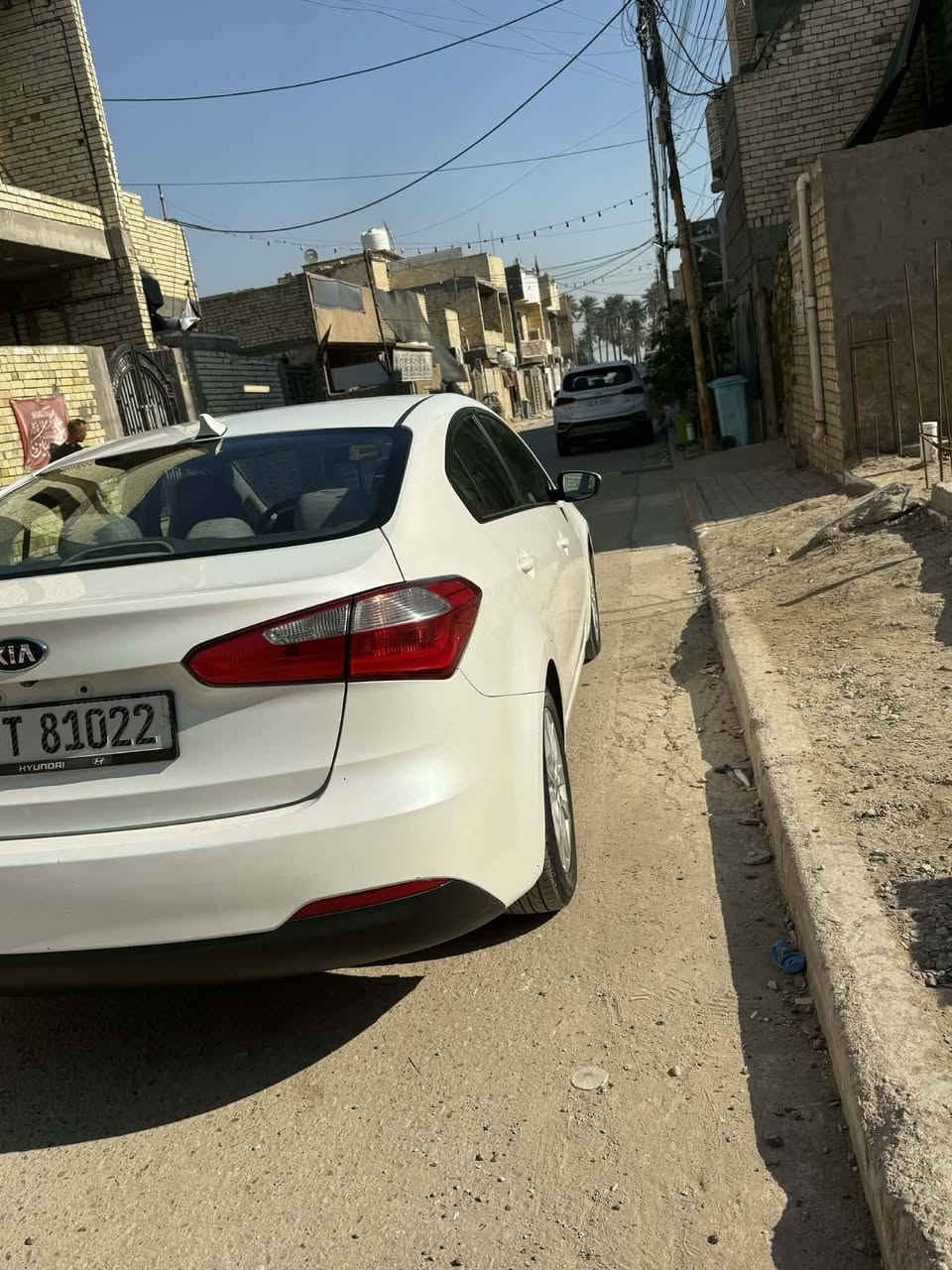 السلام عليكم
كيا فورتي كلين كفاله صبغ تبديل حته الدعامتين كفاله عده بارد باب العبري بارد فقط لا غير ليبل واحد السياره شاصي لغد كفاله فتح كفاله كلشي بيهه كفاله مكينه كير صدر تخم تاير كله وضع شركه موديل2016نص فول 
مكينه 1800دوش 
اشاير مري 
تحكم استيرن 
شاشه وسط 
كامره خلفيه 
مودات سياقه 
رقم بغداد انكليزي هزه جديده سنويه جديده تحويل ثاني يوم
السياره احلا من الصور 
السونار مرفق 
للبيع السعر 123وبيهه مجال قليل 
ولي ما يعجبه السعر يعبر المنشور وكلشي اكو بل سوك التصال على الرقم ***********
المكان بغداد
