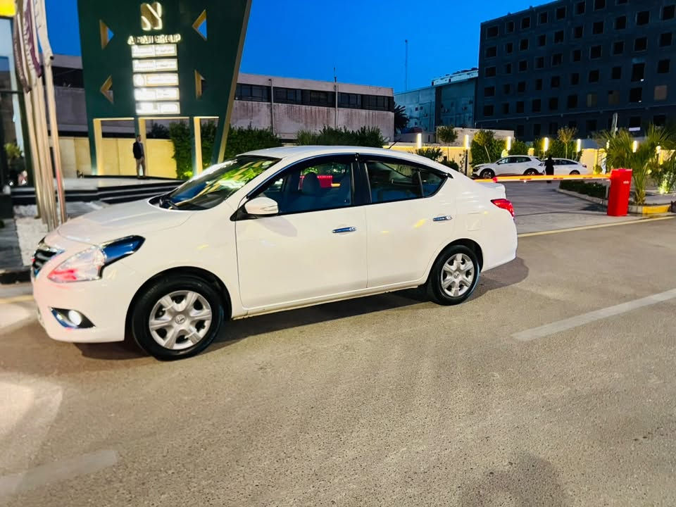 🚗 للبيع – نيسان صني 2025
✅ الموديل: 2025
✅ المحرك والكير:بحالة ممتازة
✅ المكيف: ممتاز
✅ الهيكل: نظيف جدًا
✅ الصالون: وكالة ونظيف
✅تحكمات جهتين 
✅تبريد قطعتين 
✅جام اربعة كهرباء 
✅محرك 1500
✅مكفولة كفالة عامة 

📍 بغداد اليرموك 

للاستفسار  أو الاتصال على الرقم: (***********).

السعر: (124 ) وقابل للتفاوض
