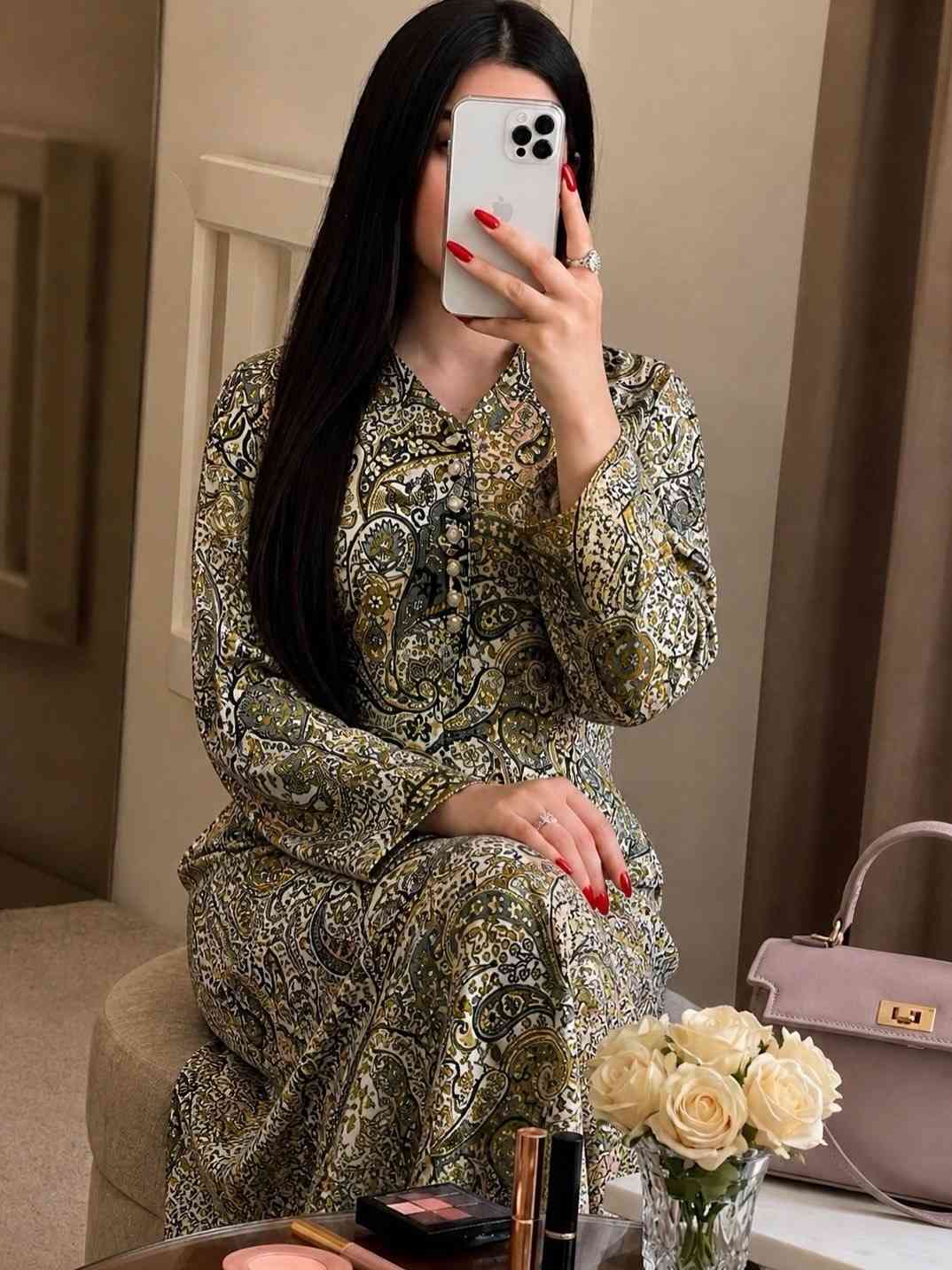 ‼️لكثره الطلب تم تكرار الموديل ‼️
السعر :  20 الف 
والتوصيل مجاني داخل الكوت 
القياسات 2XL/3XL/4XL/5XL/6XL
📥 للحجز: راسلي الصفحة أو اتصلي على: ***********
📍 العنوان: الكوت - شارع الهورة - مجمع الساعة الطبي.
🚖 التوصيل: متوفر داخل الكوت ولجميع 
المحافظات
