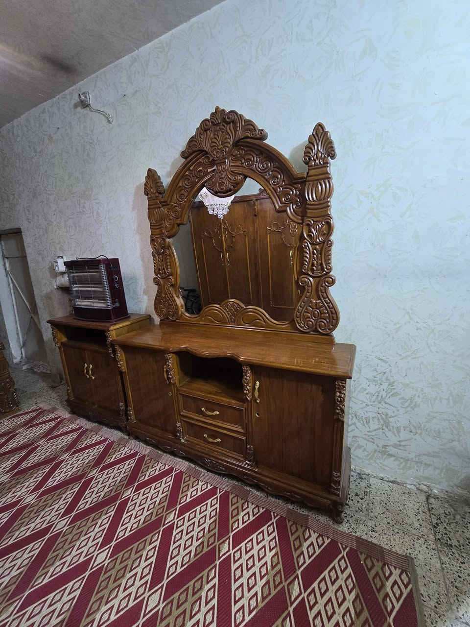 #الجميع غرفه مستعمله نضيفه مليون ٥٠٠


**إذا كنت صاحب هذا الإعلان وتريد حذفه لأي سبب، رجاءا أرسل رسالة إلى الدعم الفني**