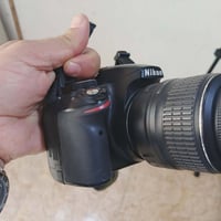نيكون D7000 نضيفه مثل ما موضح بل صور كامله من كلشي كلش حلوه صورتهه الس...