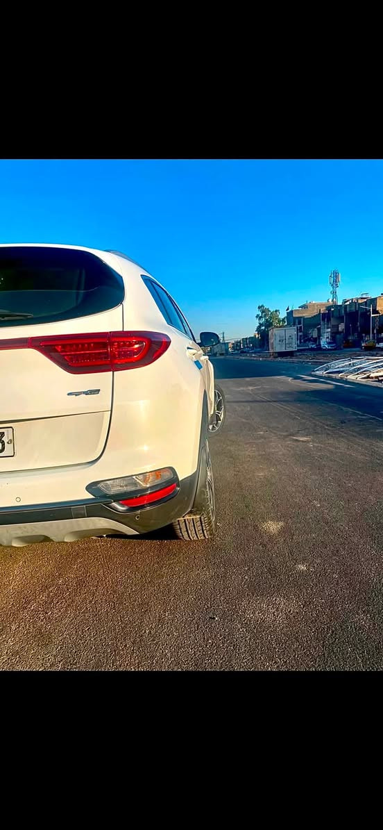 سبورتج  GT LINE
 2019
(جيتي لاين )فول 1/1

- وارد خليجي  (ضرر بارد ستفسار اكثر خاص)

‏‎ - بانوراما 
- بصمتين
‏‎ - سعة المحرك 2.0L

‏‎ - عدد AIR BAG 6
‏‎ - حساسات أمامية 
‏‎ - حساسات خلفية

‏‎ - كشافات 
‏‎ - بك لايت LED
‏‎ - ويل كب 19
‏‎ - قبضات أبواب نيكل 

-‏‎ تشغيل عن بعد 
‏‎ -فتح الصندوق كهرباء ذكي 
‏-‎ دشبول شاشة 
‏‎
‏‎- كاميرا دوارة
‏‎ - المقاعد جلد
‏‎ الكشنات الامامية دبل كهرباء
‏‎ - مثبت السرعة Cruise 

‏‎- أوضعيات قياده 3
‏‎ - فحص أنظمة السيارة 
‏‎ - حساسات ضغط اطارات 
‏‎ - شفتات مقود
‏‎ - هاند بريك بصمة 
‏‎‏
‏‎
‏‎- نظام مانع الانزلاق
‏‎- نظام نزول المنحدرات 
‏‎- اشارة في المرايا الجانبية
‏‎- مخرج منفذ الطاقة 
‏‎‏- حساسات كامله داير السياره 
شاحن هاتف لاسلكي 
نقطه عمياه 
الجنطه كهرباء 
مكان :السياره بغداد.        سعر 192
الرقم : *********** واتساب فقط
